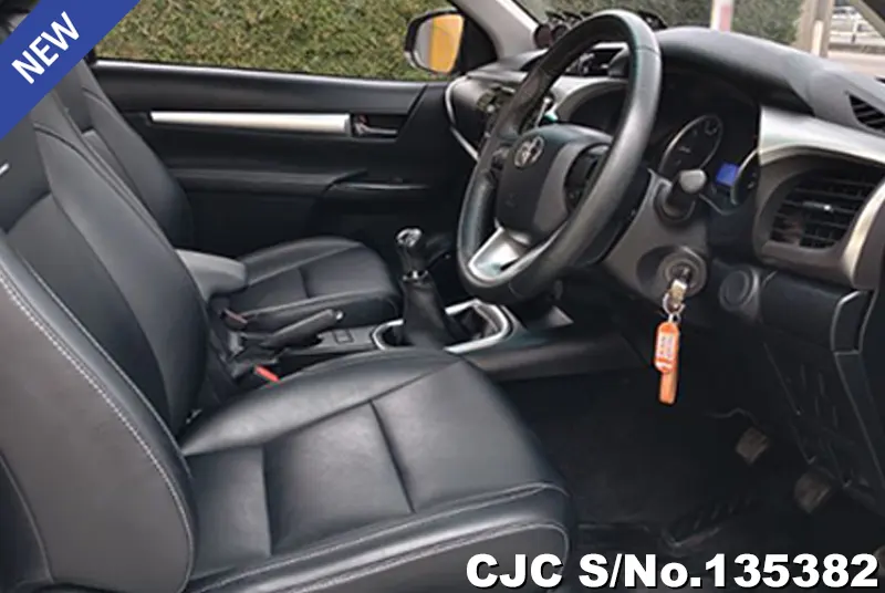 2020 Toyota / Hilux / Revo Stock No. 135382