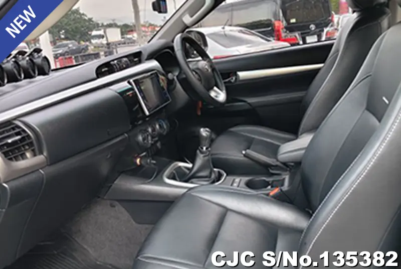 2020 Toyota / Hilux / Revo Stock No. 135382