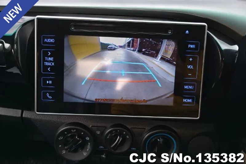 2020 Toyota / Hilux / Revo Stock No. 135382