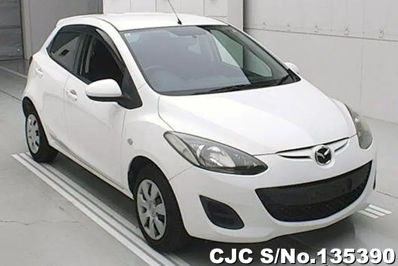 2013 Mazda / Demio Stock No. 135390