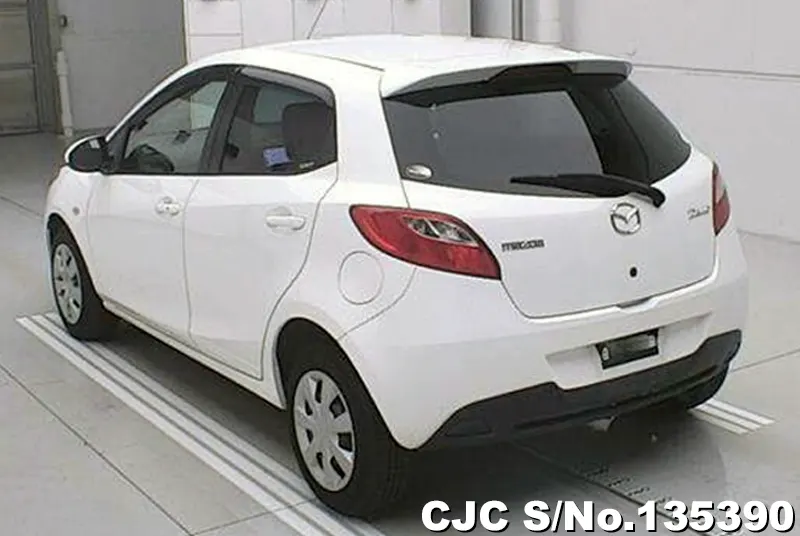 2013 Mazda / Demio Stock No. 135390