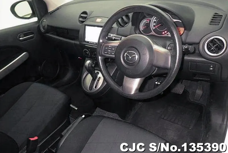 2013 Mazda / Demio Stock No. 135390
