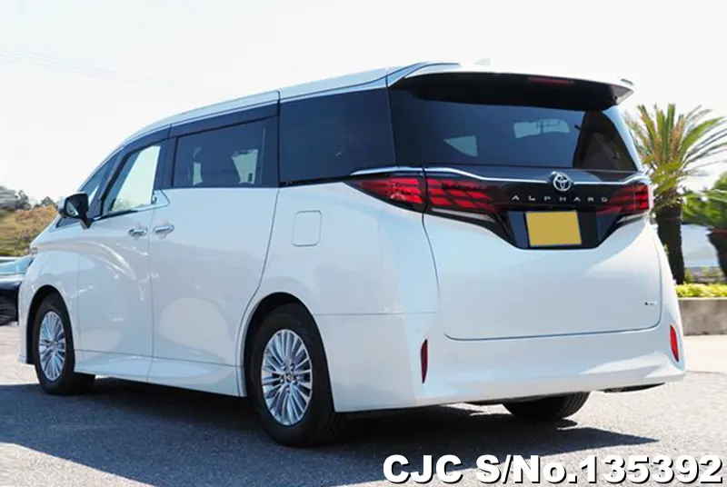 2023 Toyota / Alphard Stock No. 135392