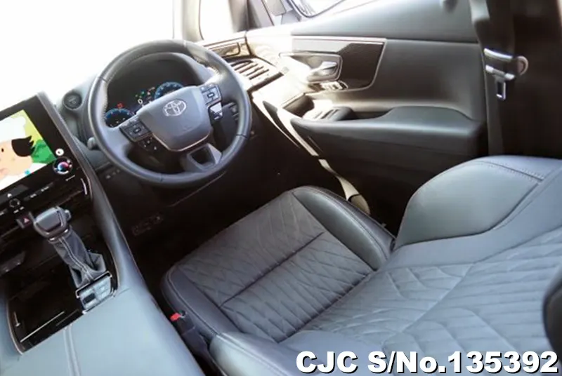 2023 Toyota / Alphard Stock No. 135392