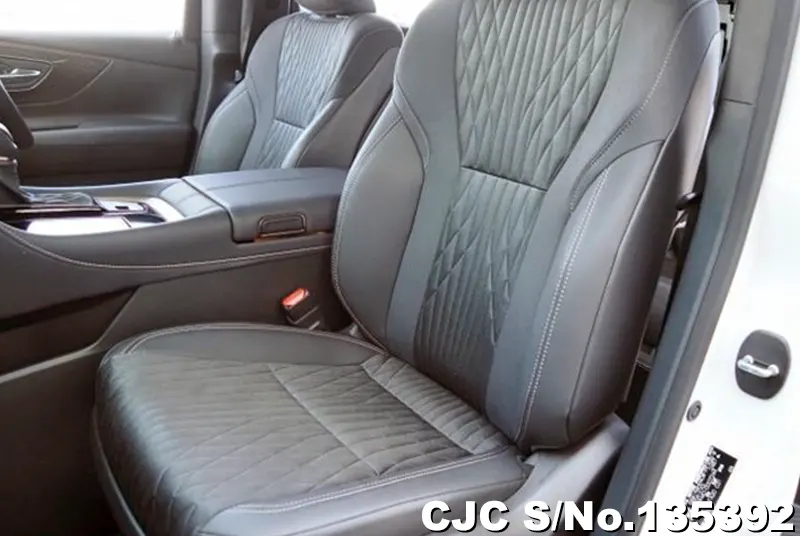 2023 Toyota / Alphard Stock No. 135392