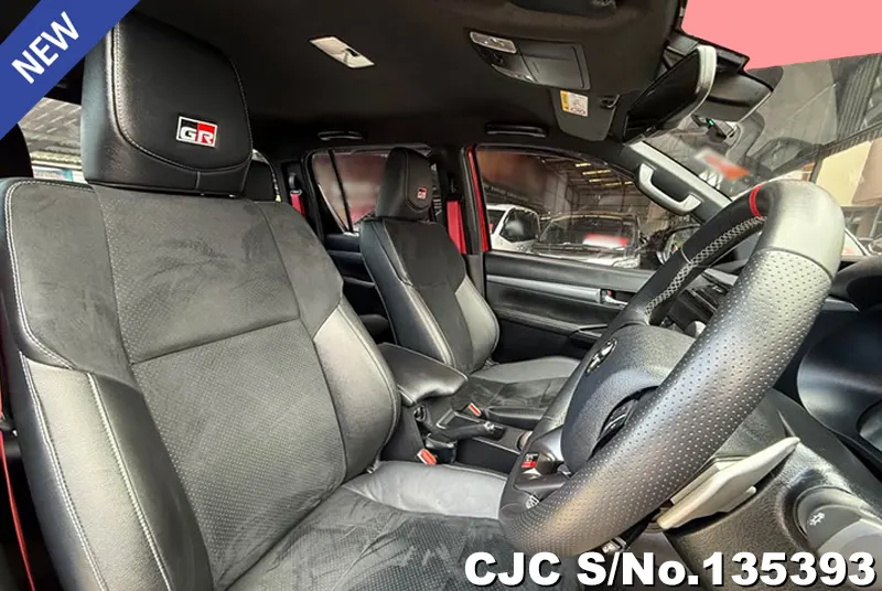 2025 Toyota / Hilux / Revo Stock No. 135393