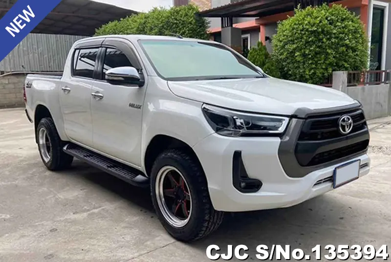 2017 Toyota / Hilux / Revo Stock No. 135394