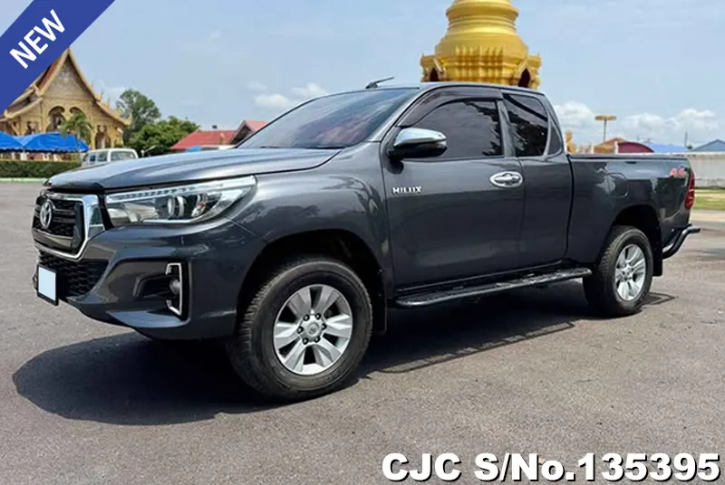 2018 Toyota / Hilux / Revo Stock No. 135395
