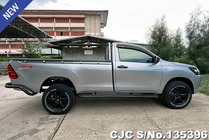 2020 Toyota / Hilux / Revo Stock No. 135396