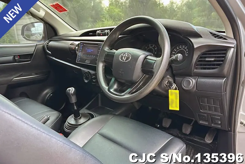 2020 Toyota / Hilux / Revo Stock No. 135396