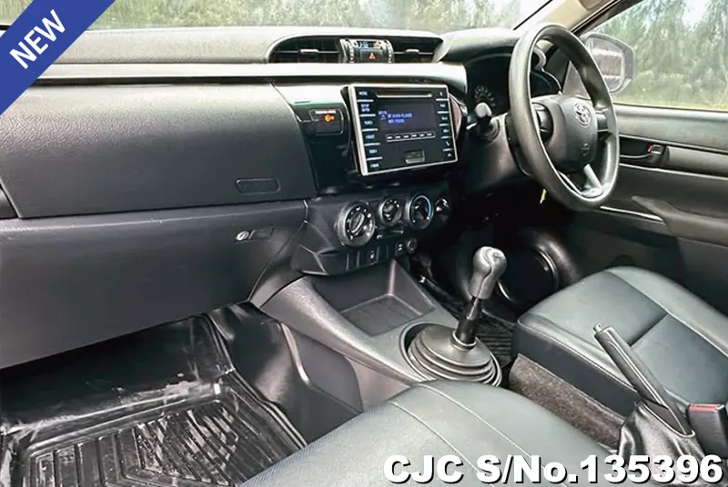2020 Toyota / Hilux / Revo Stock No. 135396
