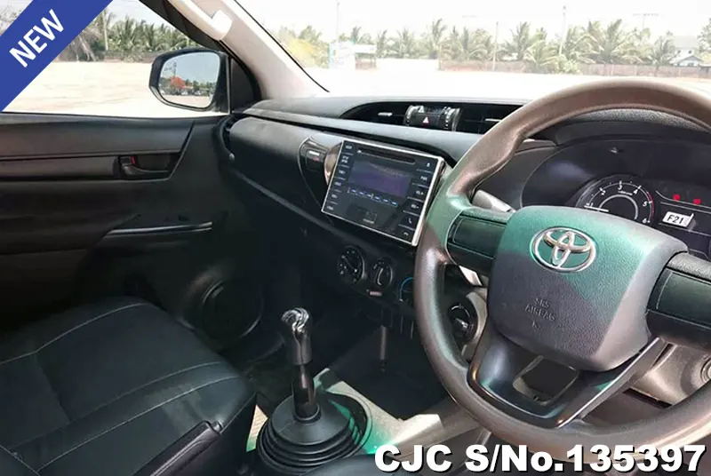 2018 Toyota / Hilux / Revo Stock No. 135397