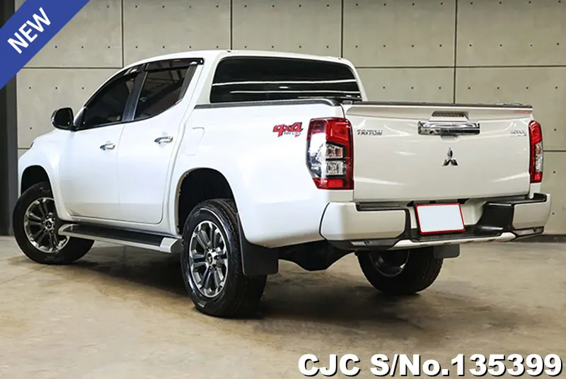 Mitsubishi Triton in White for Sale Image 1