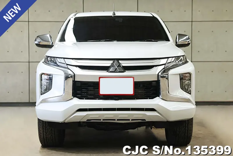 Mitsubishi Triton in White for Sale Image 2