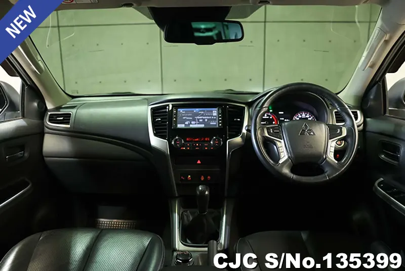 Mitsubishi Triton in White for Sale Image 5