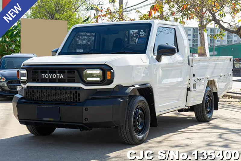 2024 Toyota / Hilux / Revo Stock No. 135400