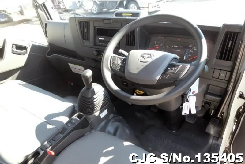 2025 Mazda / Titan Stock No. 135405