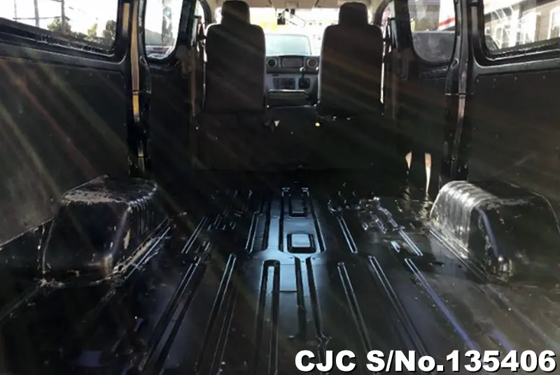 2020 Nissan / Caravan Stock No. 135406