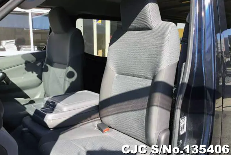 2020 Nissan / Caravan Stock No. 135406