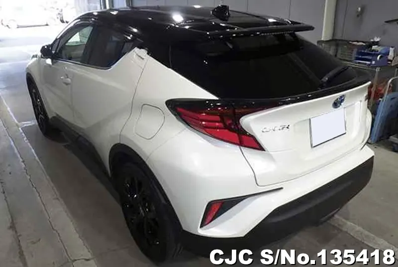 2021 Toyota / C-HR Stock No. 135418