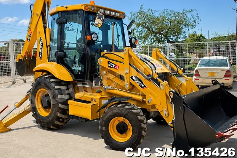 Massive 3CX Backhoe Loader