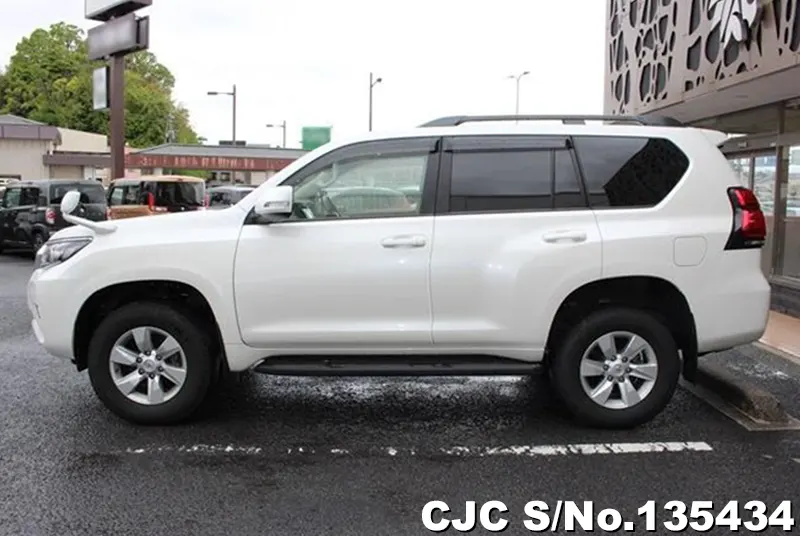 2022 Toyota / Land Cruiser Prado Stock No. 135434