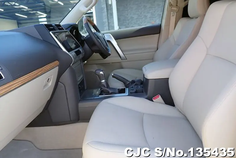 2022 Toyota / Land Cruiser Prado Stock No. 135435