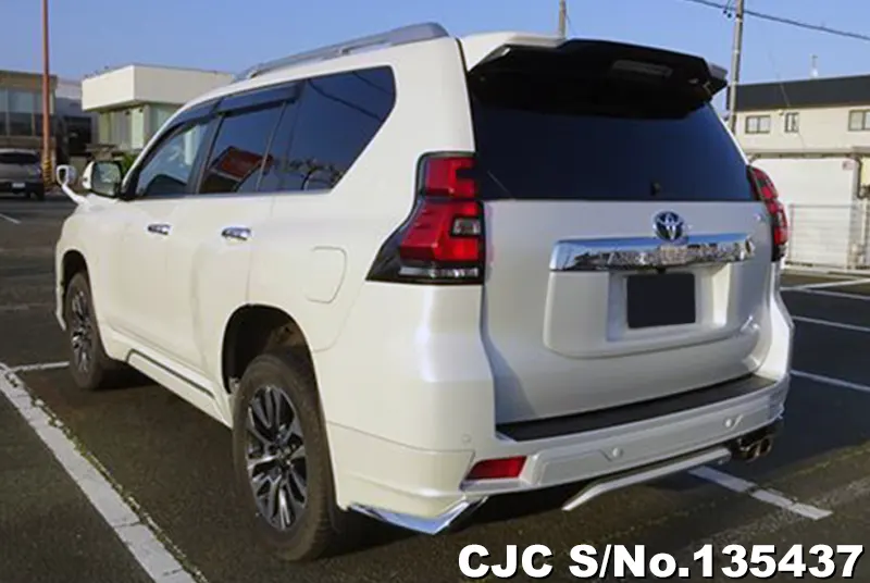 2022 Toyota / Land Cruiser Prado Stock No. 135437