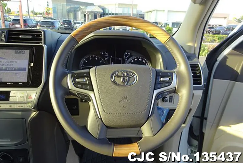 2022 Toyota / Land Cruiser Prado Stock No. 135437