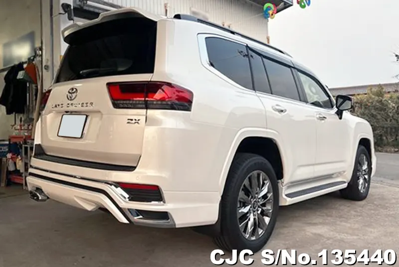 2022 Toyota / Land Cruiser Stock No. 135440