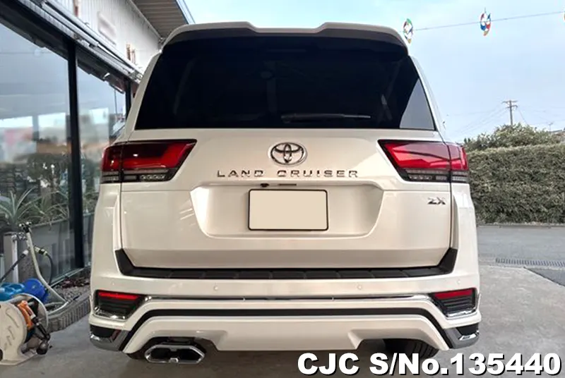 2022 Toyota / Land Cruiser Stock No. 135440