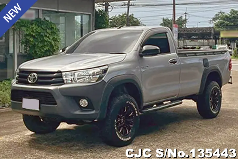 2017 Toyota / Hilux / Revo Stock No. 135443