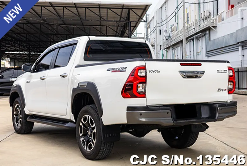Toyota Hilux in White for Sale Image 1
