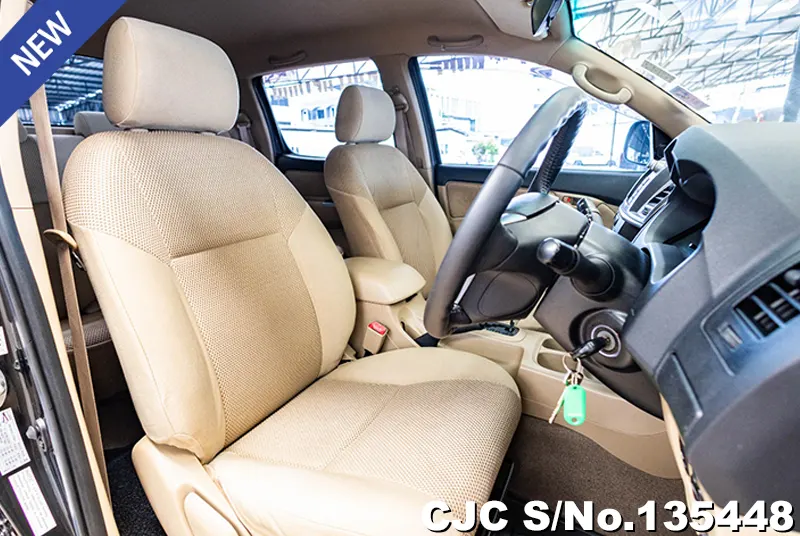 2014 Toyota / Hilux / Revo Stock No. 135448
