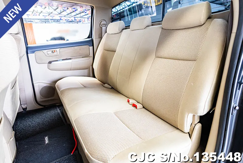 2014 Toyota / Hilux / Revo Stock No. 135448