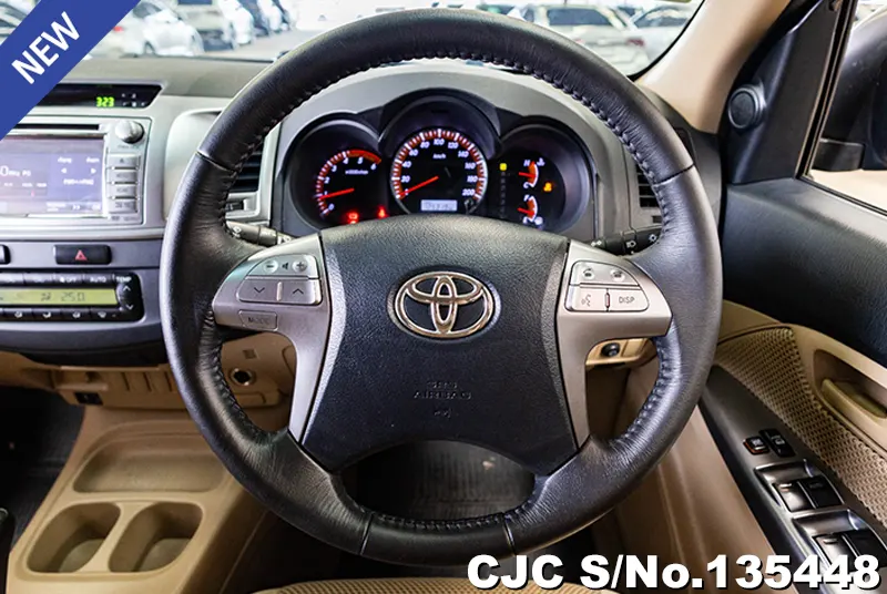2014 Toyota / Hilux / Revo Stock No. 135448