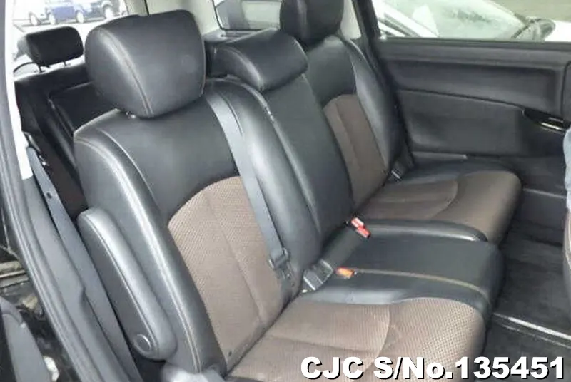 2013 Nissan / Elgrand Stock No. 135451