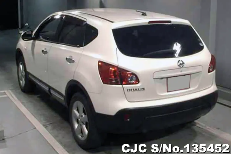 Nissan Dualis in White for Sale Image 1
