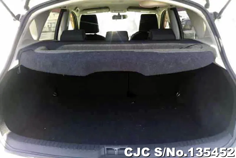 Nissan Dualis in White for Sale Image 6