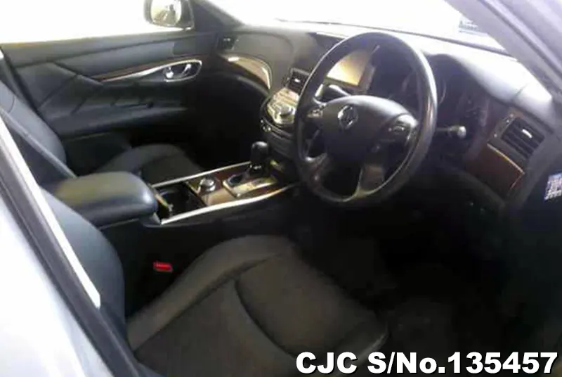 2020 Nissan / Fuga Stock No. 135457