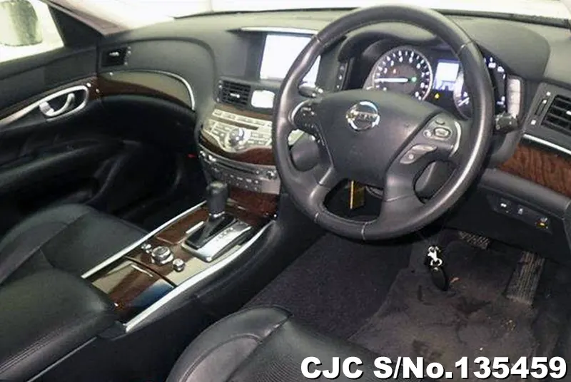 2014 Nissan / Fuga Stock No. 135459