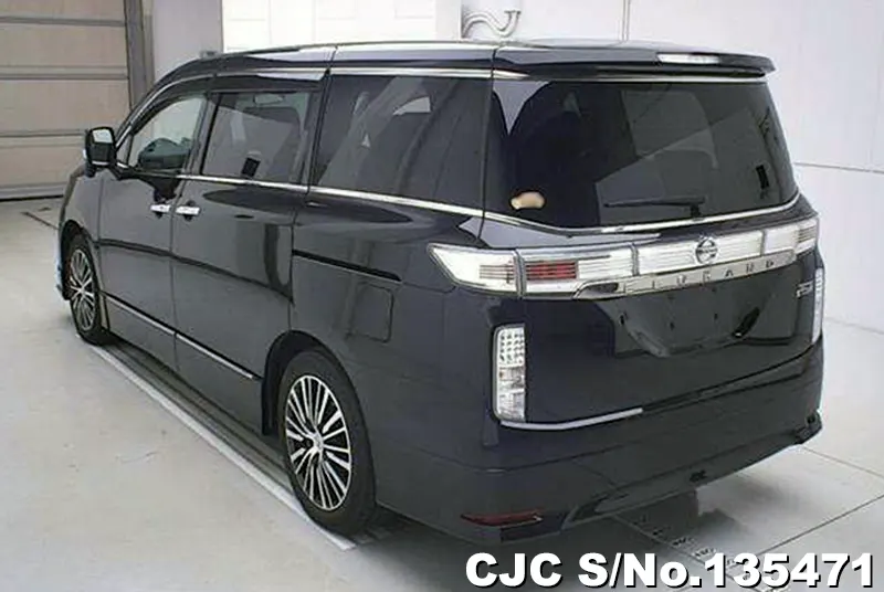2017 Nissan / Elgrand Stock No. 135471