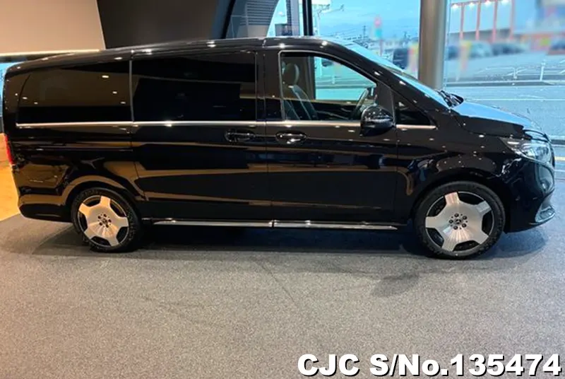 2025 Mercedes Benz / V Class Stock No. 135474