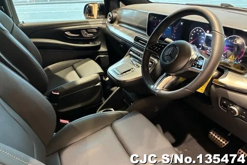 2025 Mercedes Benz / V Class Stock No. 135474