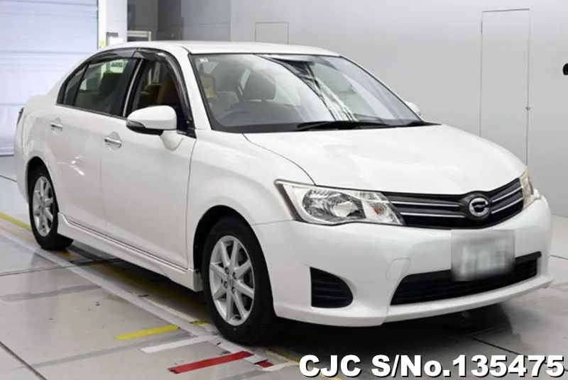 2013 Toyota / Corolla Axio Stock No. 135475
