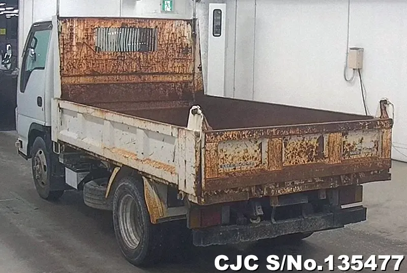 2011 Isuzu / Elf Stock No. 135477