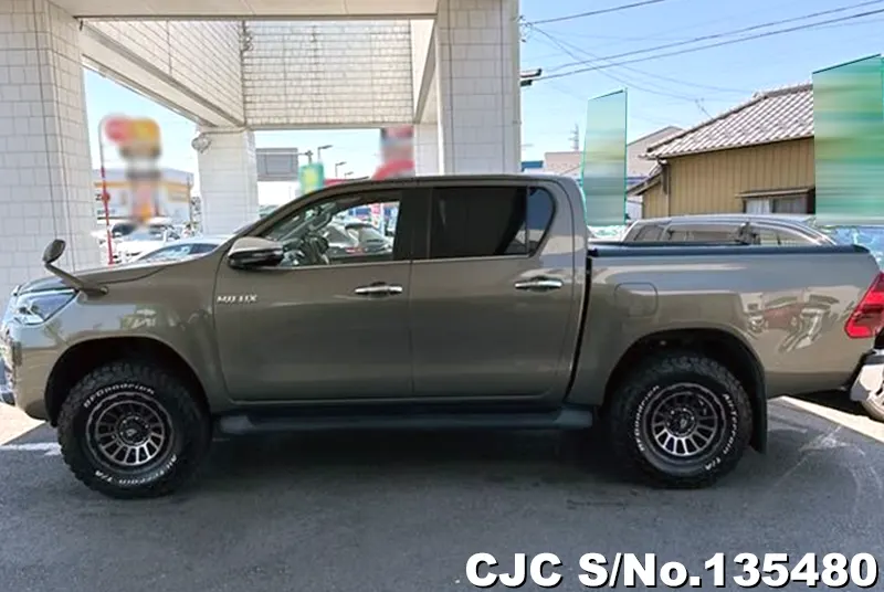 2023 Toyota / Hilux Stock No. 135480