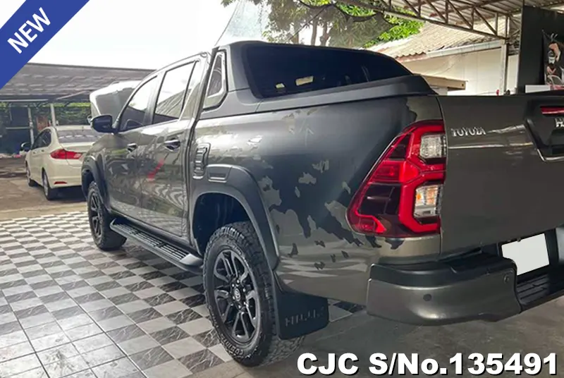 2021 Toyota / Hilux / Revo Rocco Stock No. 135491