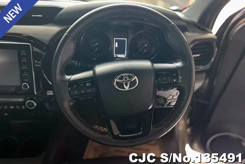 2021 Toyota / Hilux / Revo Rocco Stock No. 135491