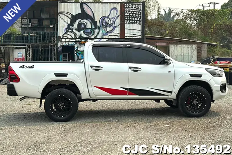 2023 Toyota / Hilux / Revo Stock No. 135492